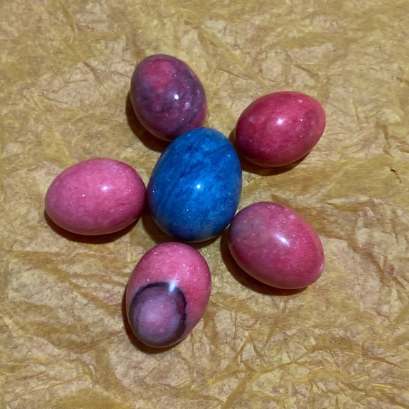 Colorful Decorative Stone Eggs - Picture 2 of 2